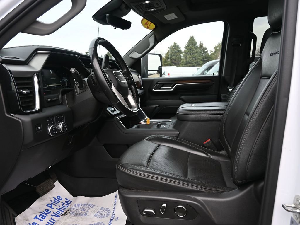 Used 2024 GMC Sierra 2500 Denali w/ Denali Reserve Package image 19
