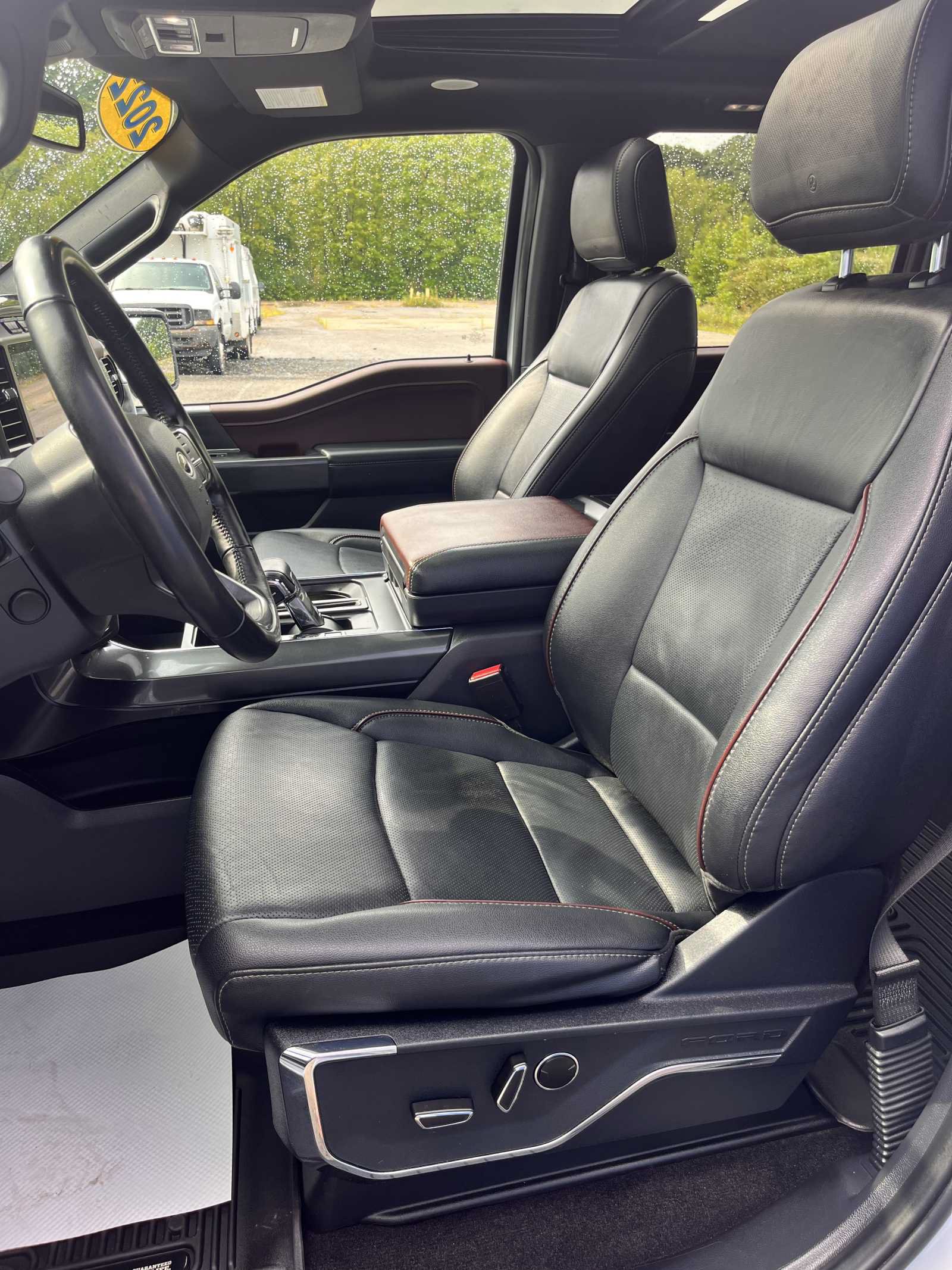 Used 2022 Ford F150 Lariat w/ Equipment Group 502A High AWD/4WD image 11
