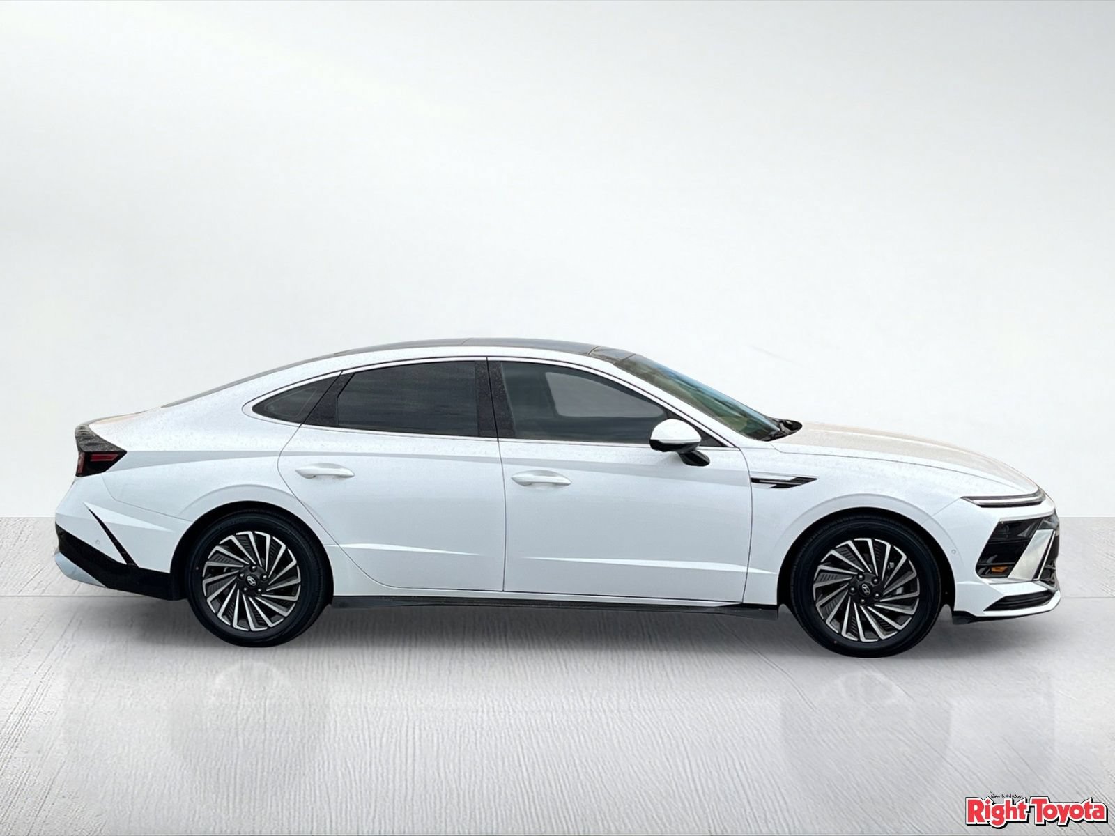Used 2025 Hyundai Sonata Limited FWD image 7