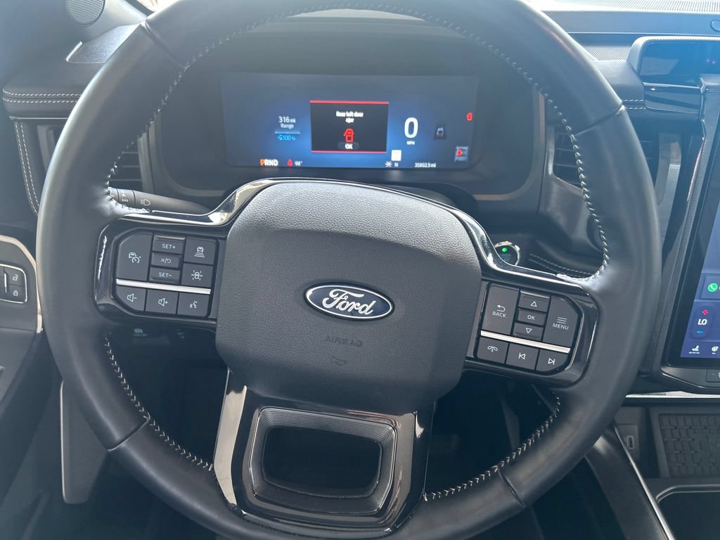Used 2025 Ford F150 Lightning Platinum AWD/4WD image 17