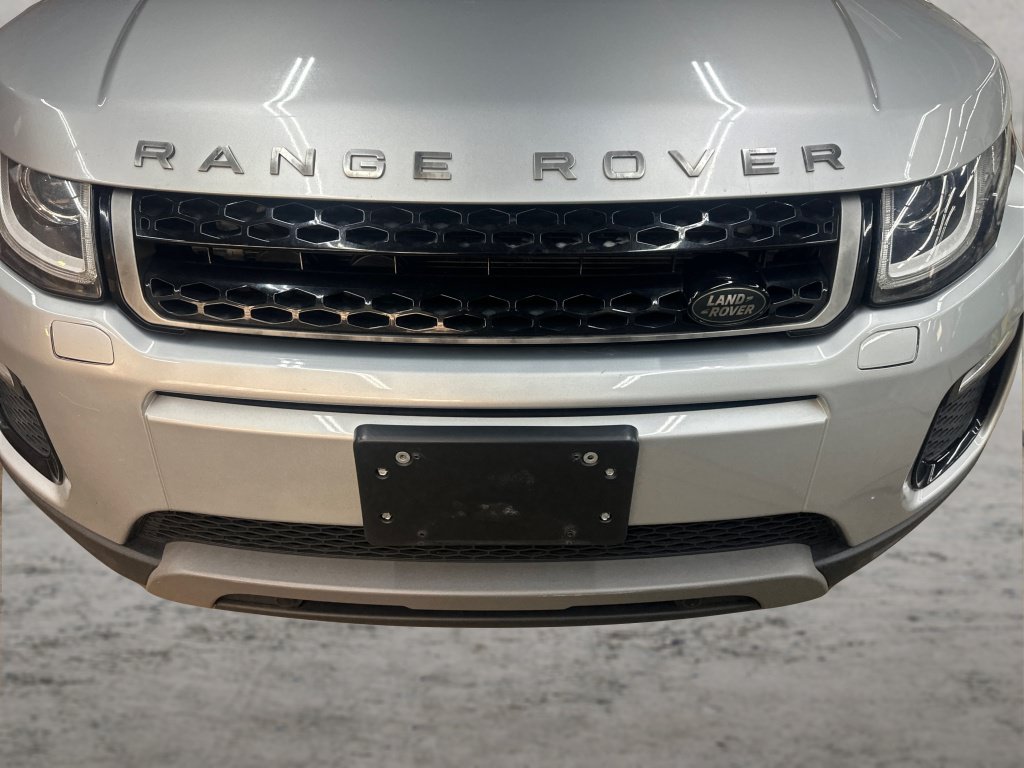 Used 2018 Land Rover Range Rover Evoque SE Premium AWD/4WD image 13