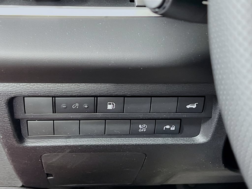 New 2026 Nissan Rogue SL AWD/4WD image 9