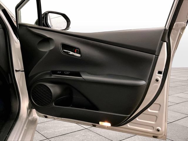 Used 2019 Toyota Prius Limited FWD image 23