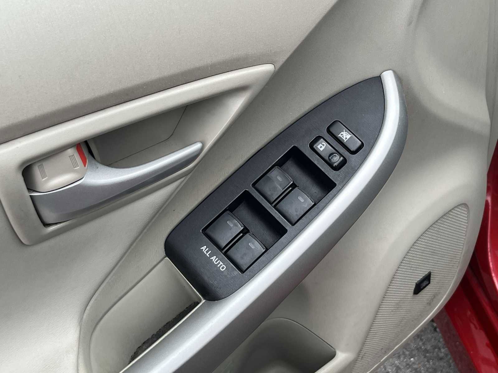 Used 2011 Toyota Prius Four w/ Solar Roof Pkg image 31