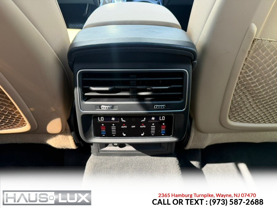 Used 2021 Audi Q7 3.0T Prestige AWD/4WD image 21