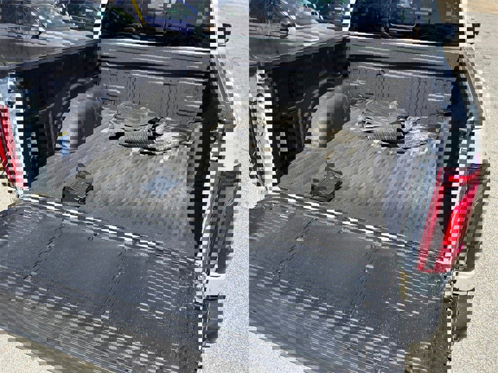 Used 2025 Ford F150 Raptor image 13