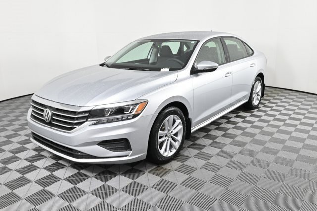 Certified 2021 Volkswagen Passat 2.0T S image 2