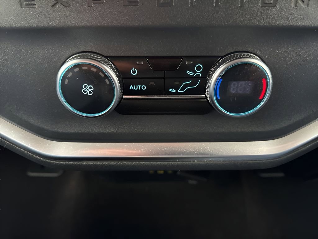 Used 2025 Ford Expedition Max Active image 13