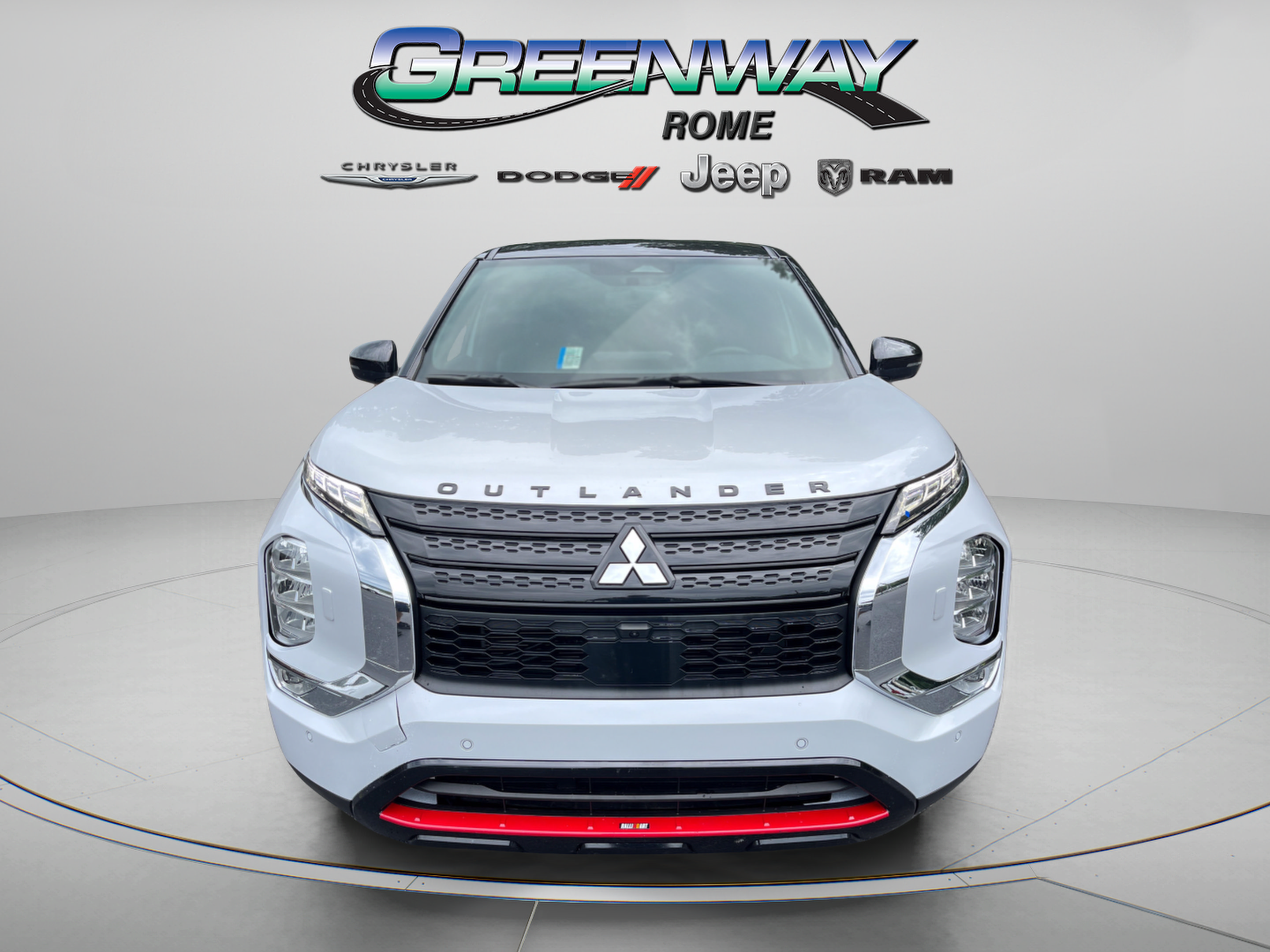 Used 2024 Mitsubishi Outlander Ralliart AWD/4WD image 2