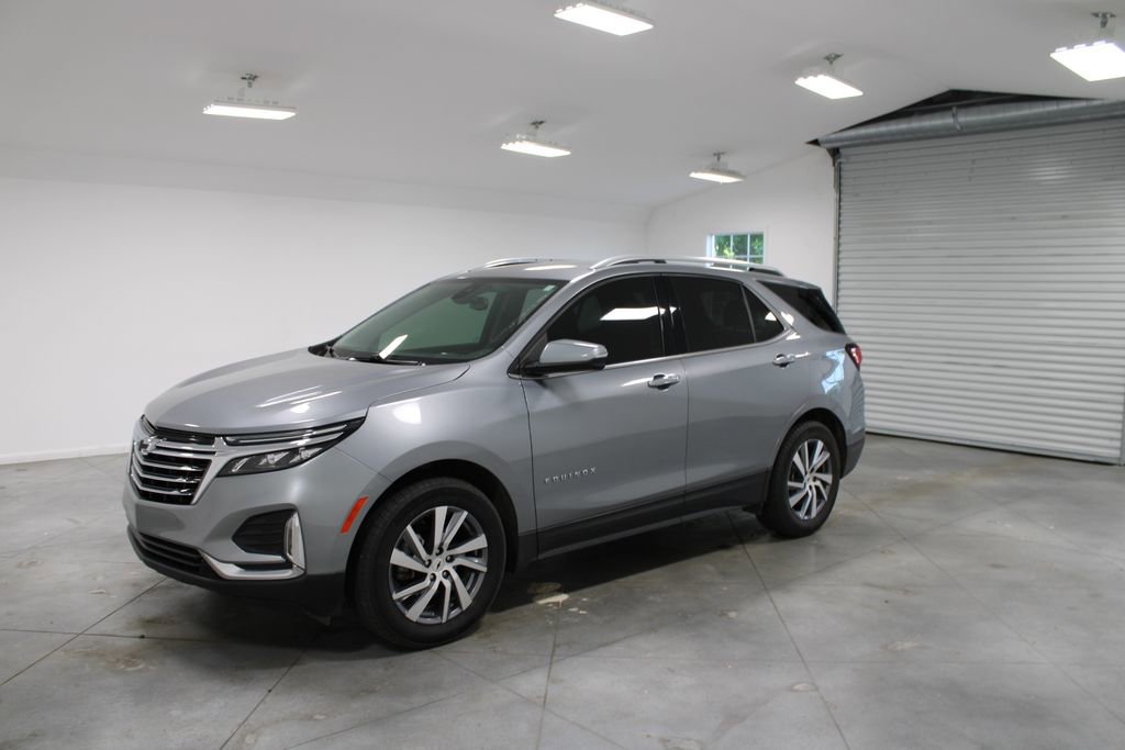 Used 2023 Chevrolet Equinox Premier FWD image 4