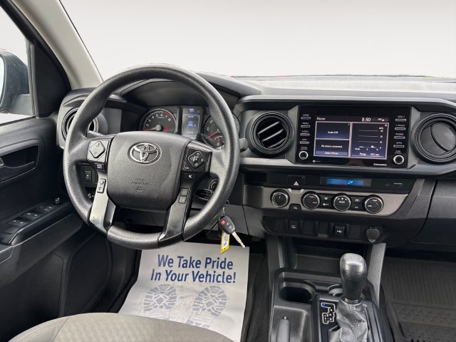 Used 2022 Toyota Tacoma SR AWD/4WD image 12