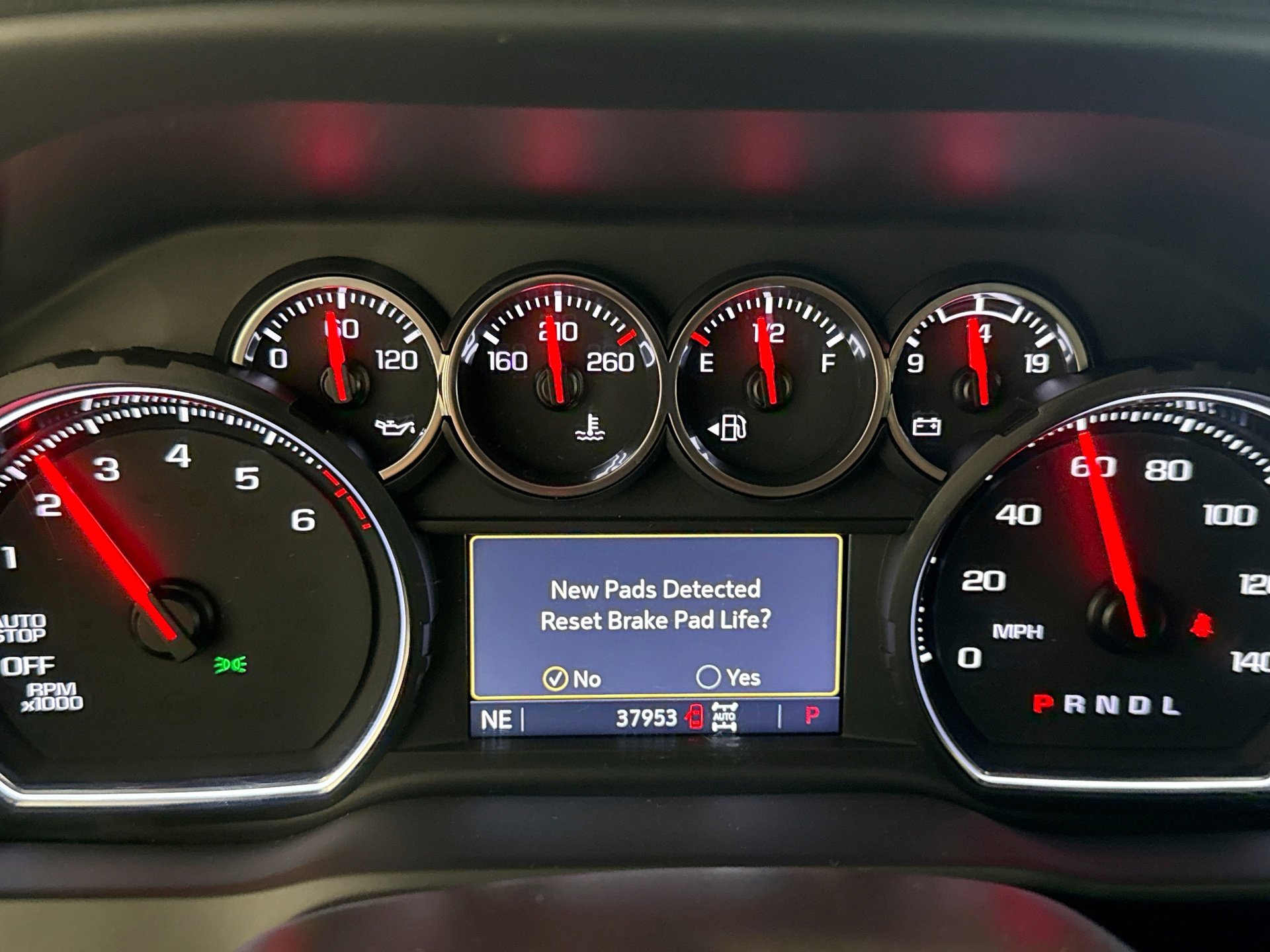 Used 2022 Chevrolet Silverado 1500 LT AWD/4WD image 13