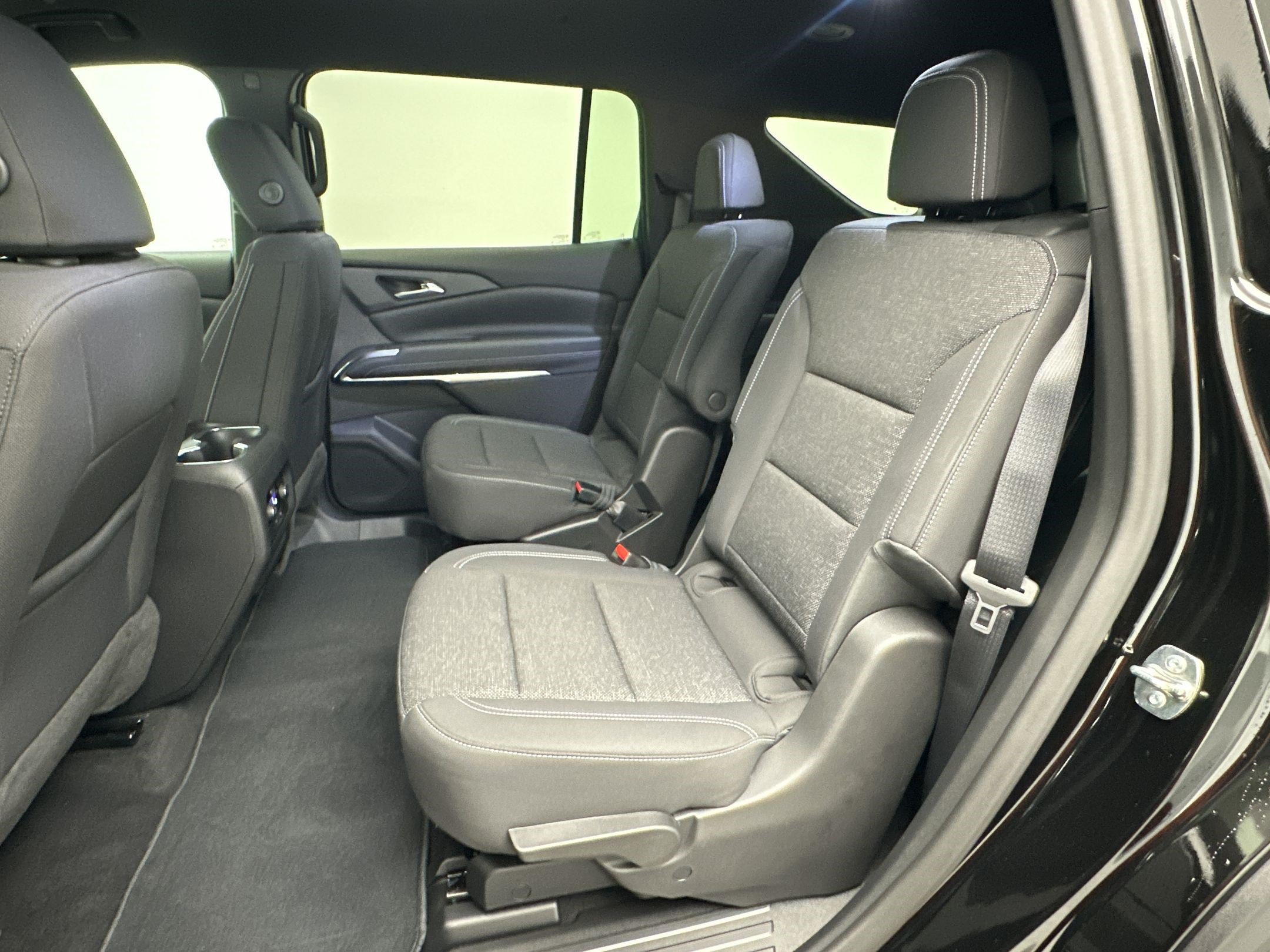 New 2026 Chevrolet Traverse LT w/ Driver Confidence Package AWD/4WD image 23
