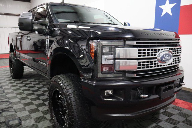 Used 2019 Ford F250 Platinum w/ Platinum Ultimate Package AWD/4WD image 21
