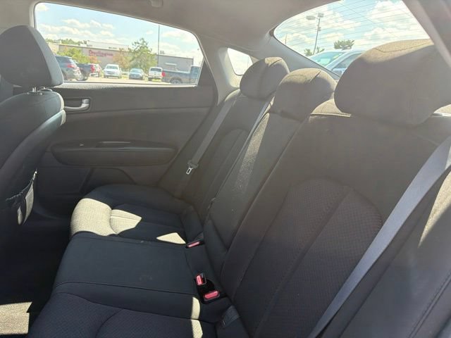 Used 2018 Kia Optima LX FWD image 16