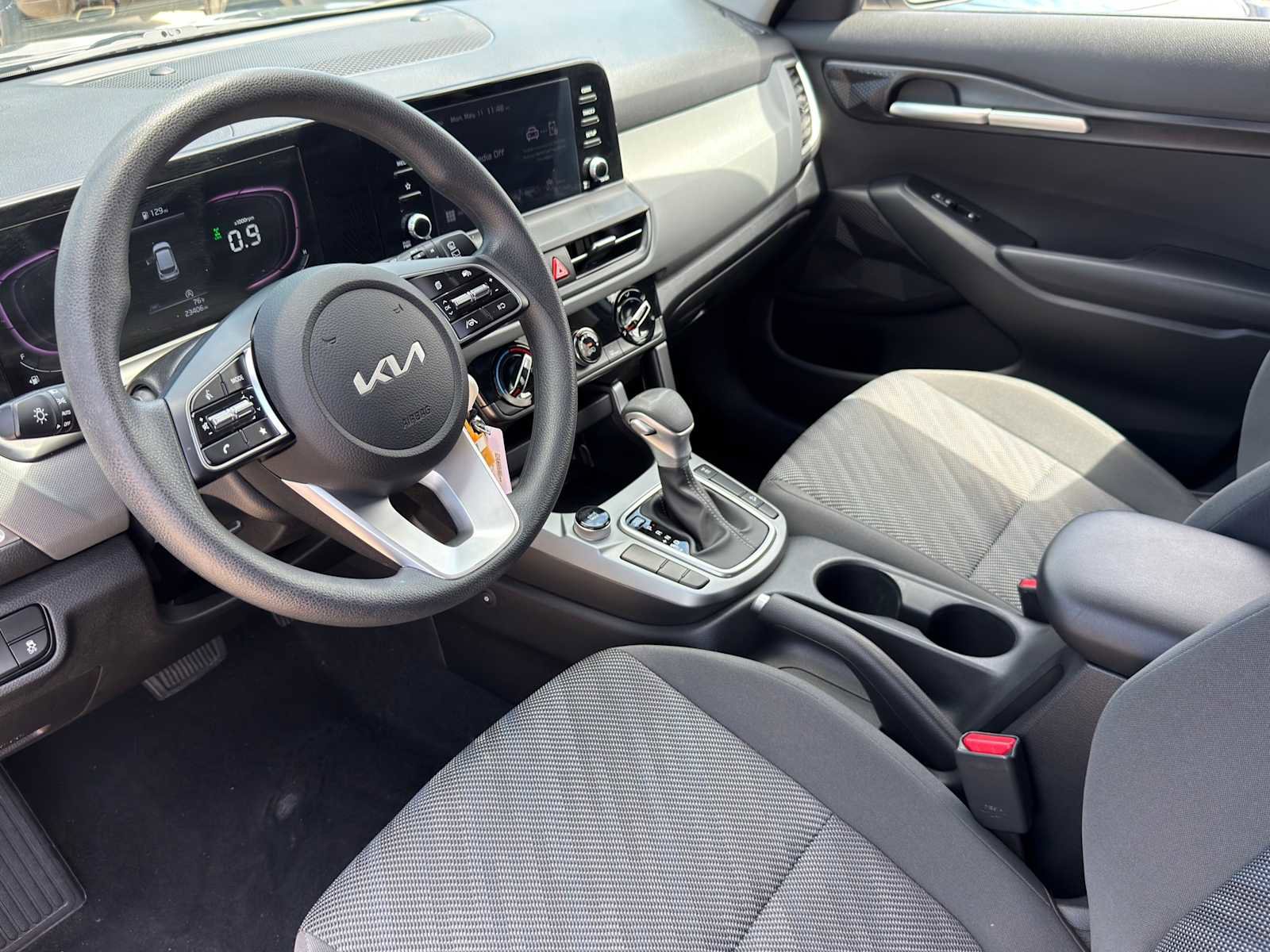 Certified 2024 Kia Seltos LX AWD/4WD image 9