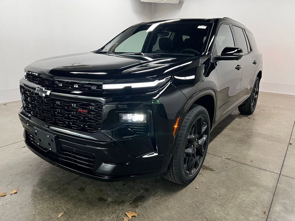 New 2026 Chevrolet Traverse RS w/ LPO, Illumination Package image 7