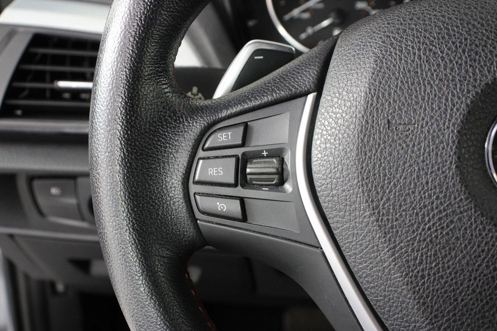 Used 2016 BMW 228i Convertible RWD image 10