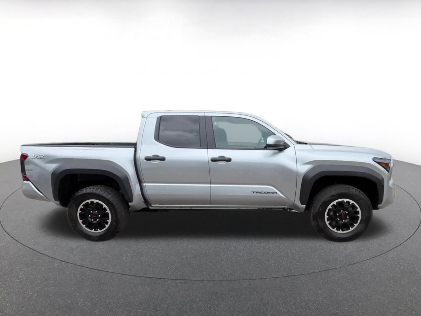 Used 2025 Toyota Tacoma TRD Off-Road AWD/4WD image 16