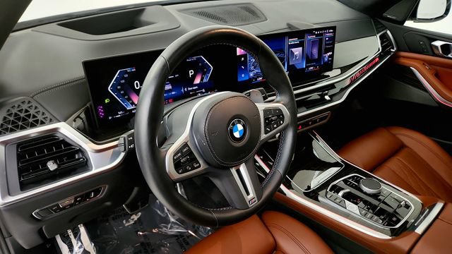 Used 2023 BMW X7 M60i AWD/4WD image 53