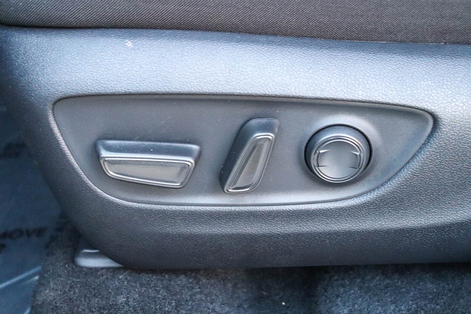 Certified 2025 Toyota RAV4 XLE image 23