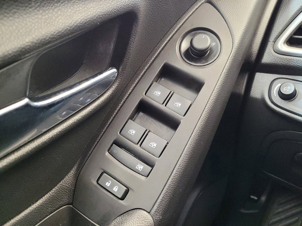 Used 2017 Chevrolet Trax LT w/ LT Convenience Package image 27