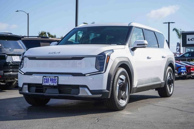 New 2026 Kia EV9 Wind AWD/4WD image 4