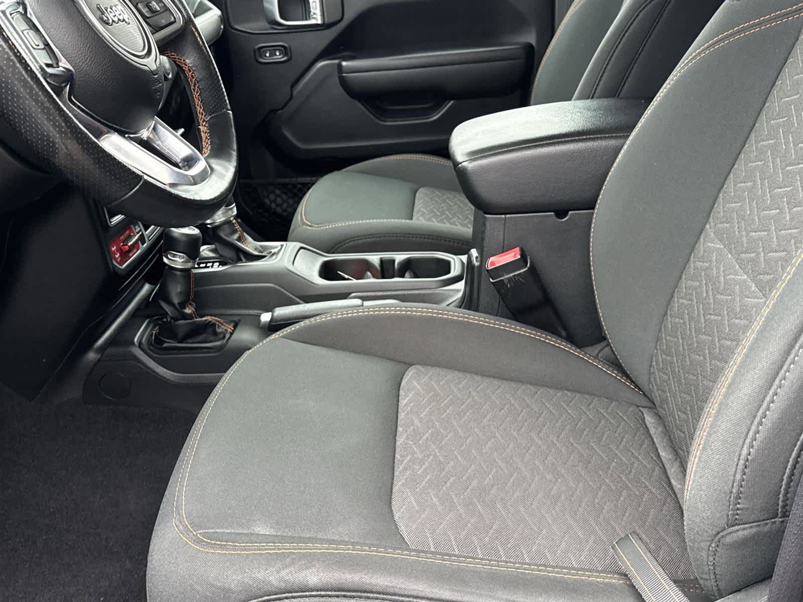 Used 2021 Jeep Gladiator Mojave AWD/4WD image 13