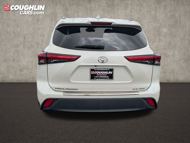 Used 2020 Toyota Highlander XLE AWD/4WD image 28