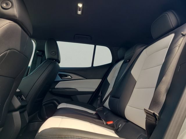 New 2026 Chevrolet Equinox EV LT AWD/4WD image 13