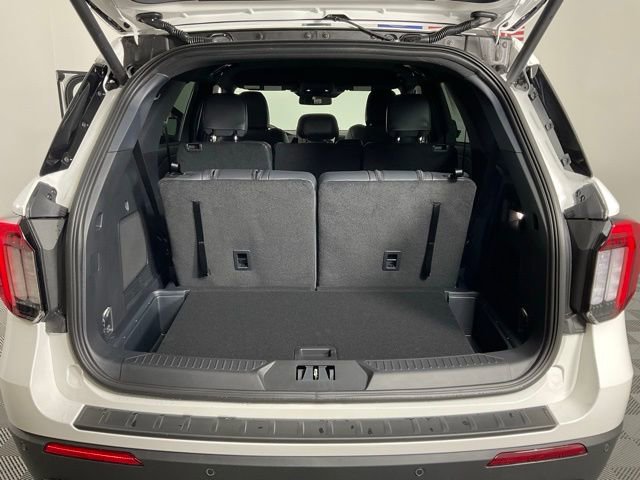 New 2025 Ford Explorer ST-Line w/ Premium Package image 11