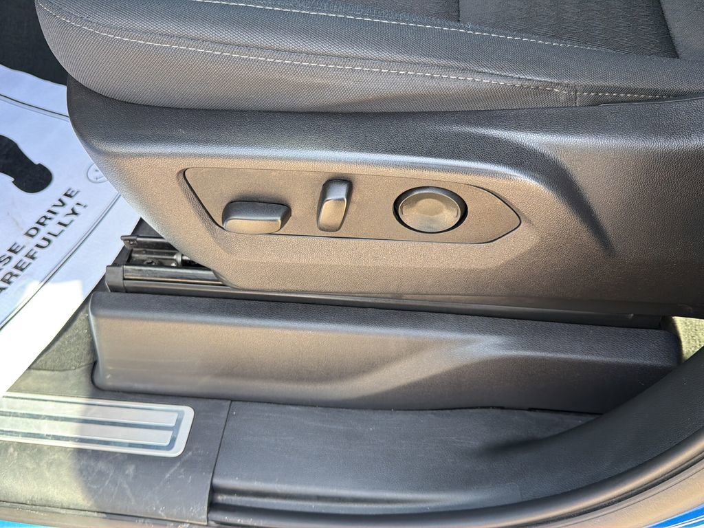 Used 2025 Chevrolet Silverado 1500 LT image 20