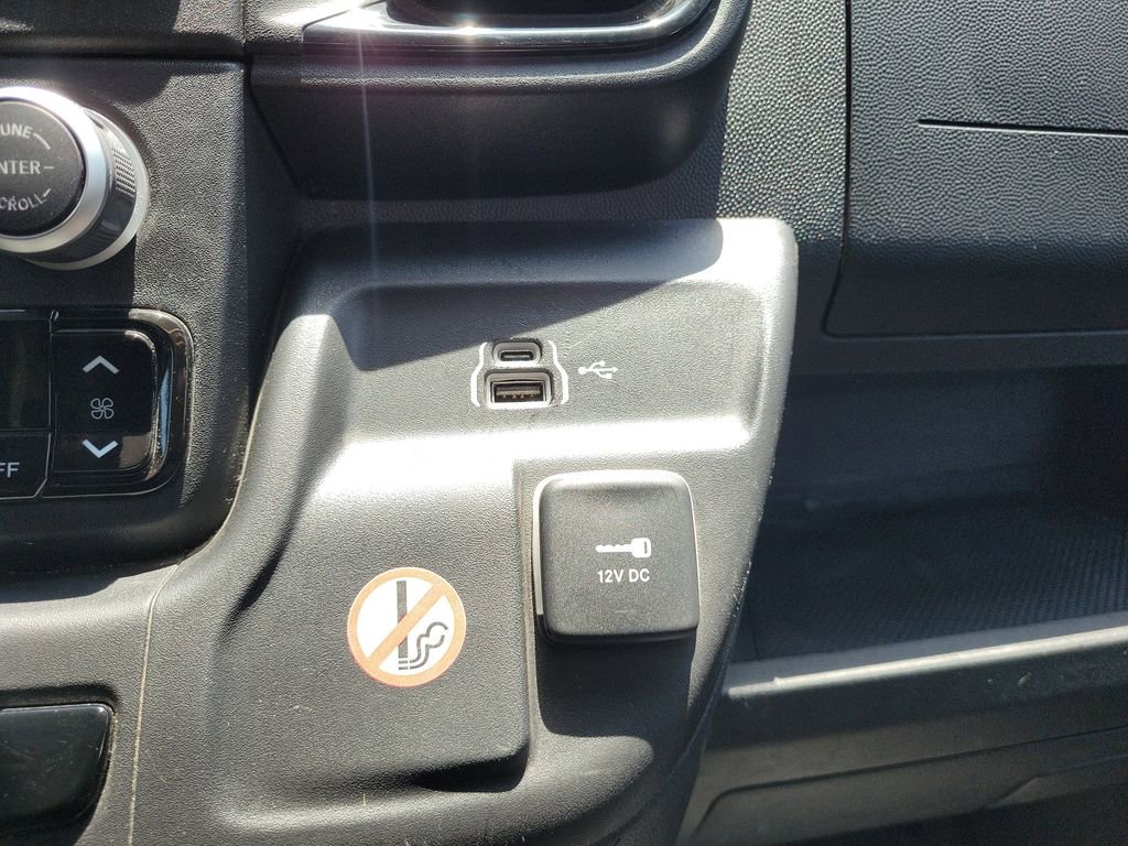 Used 2025 RAM ProMaster 3500 w/ Convenience Group image 22