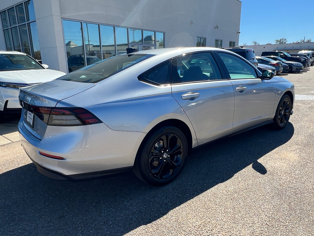 New 2025 Honda Accord SE image 8