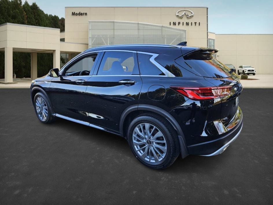 New 2025 INFINITI QX50 Luxe image 4