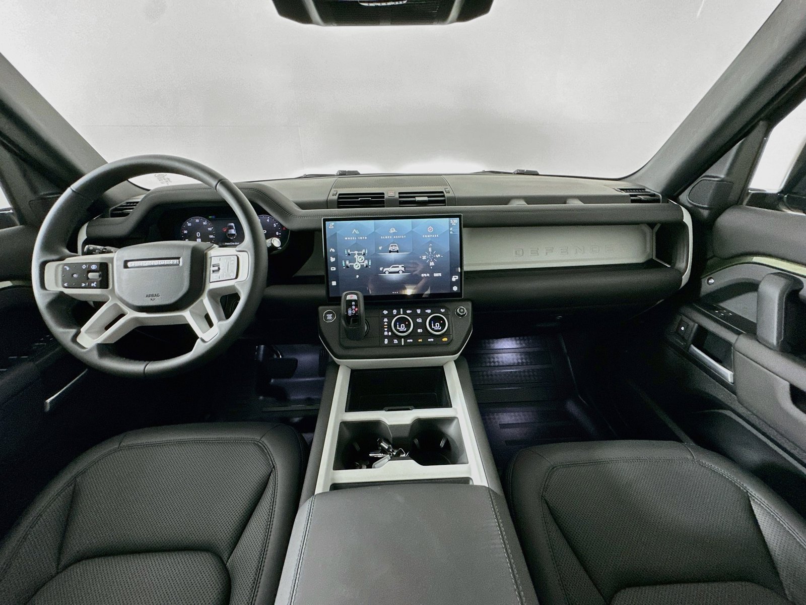 New 2026 Land Rover Defender 110 S AWD/4WD image 15
