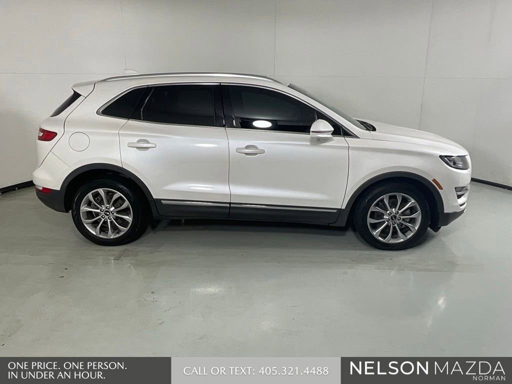 Used 2019 Lincoln MKC Select w/ Select Plus Package FWD image 5