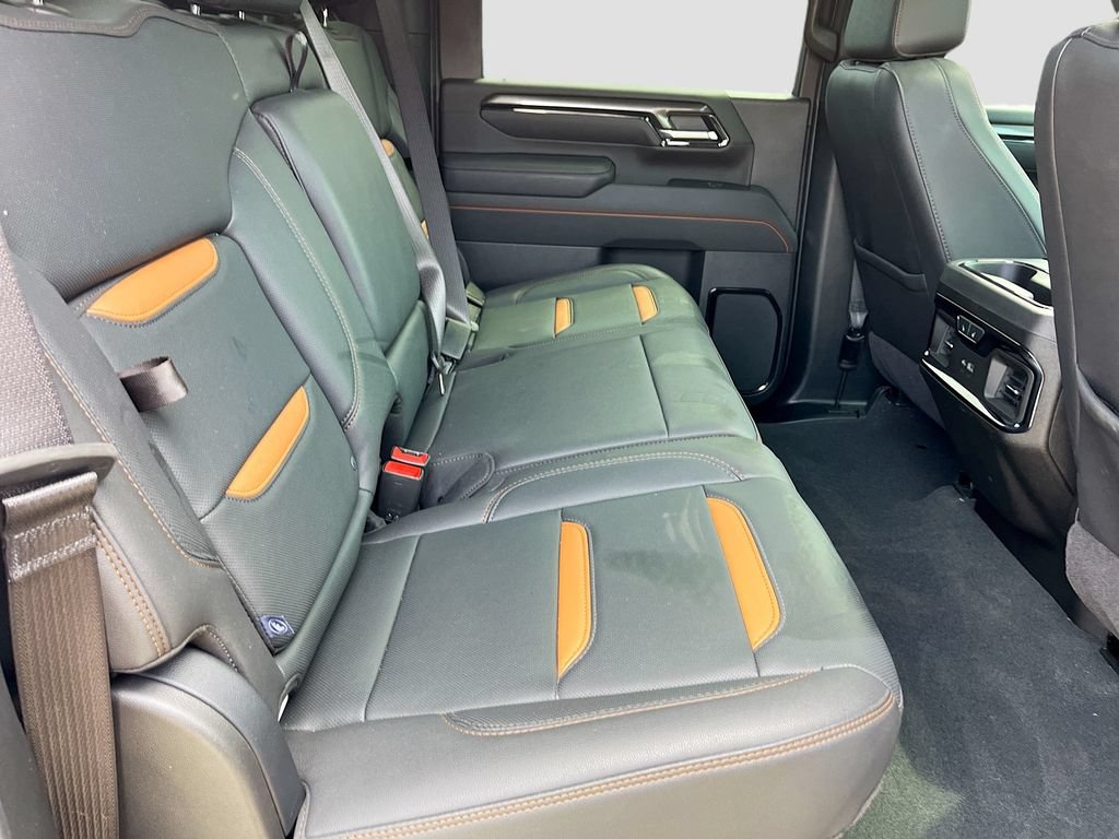 Used 2025 GMC Sierra 2500 AT4 w/ AT4 Premium Plus Package AWD/4WD image 28
