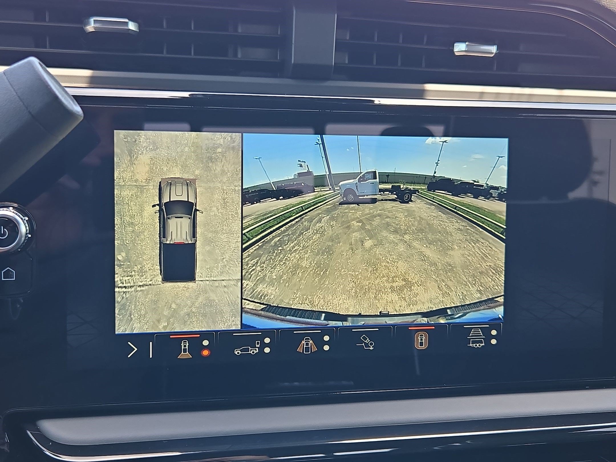 Used 2026 GMC Sierra 2500 AT4X AWD/4WD image 24