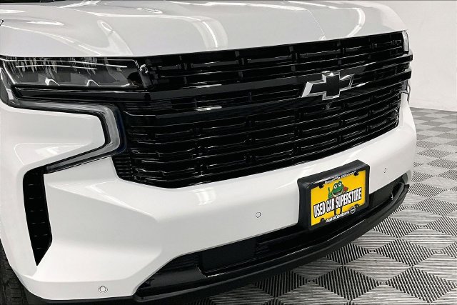 Used 2024 Chevrolet Suburban RST w/ Luxury Package AWD/4WD image 36