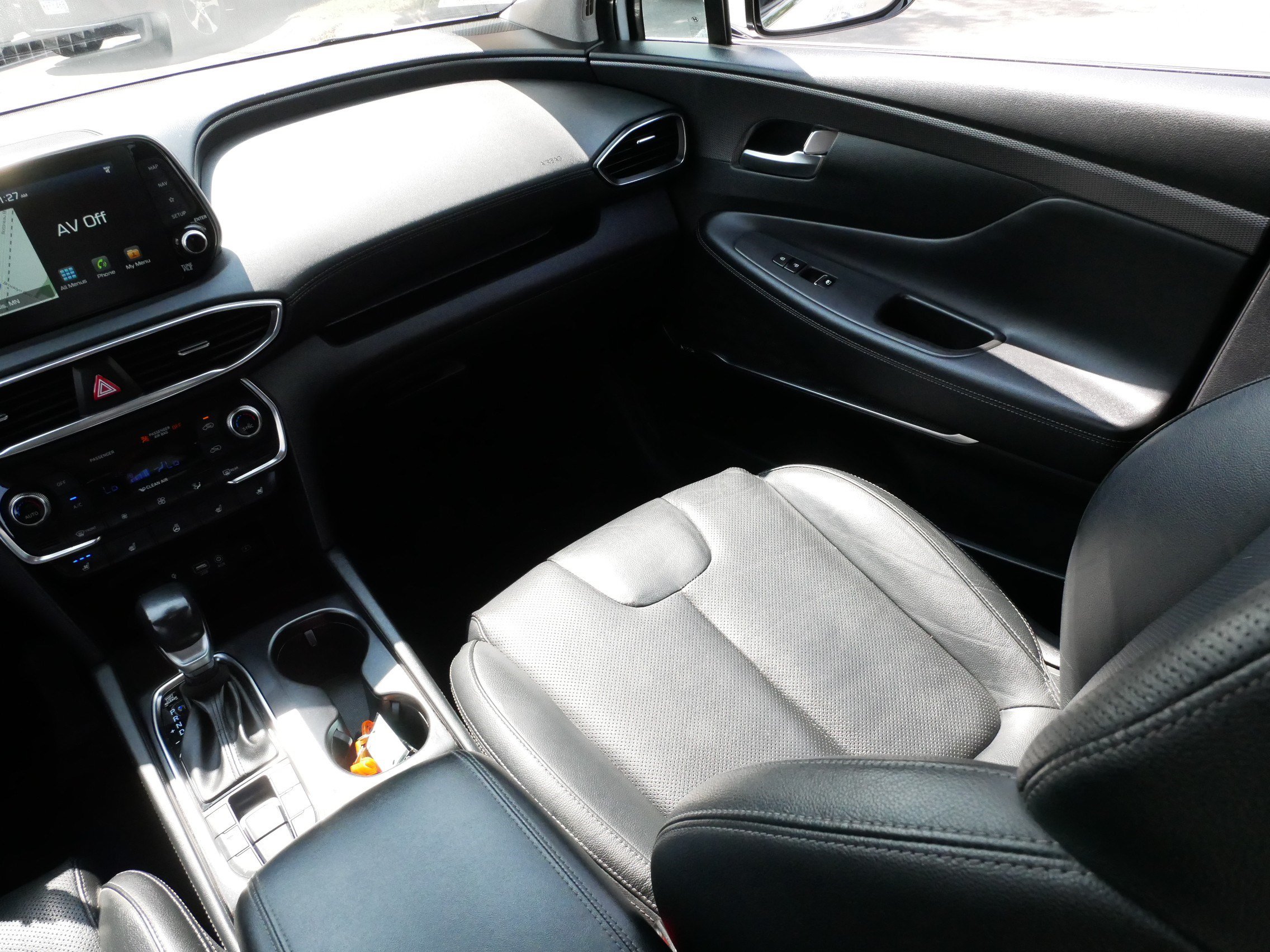 Used 2019 Hyundai Santa Fe AWD image 11