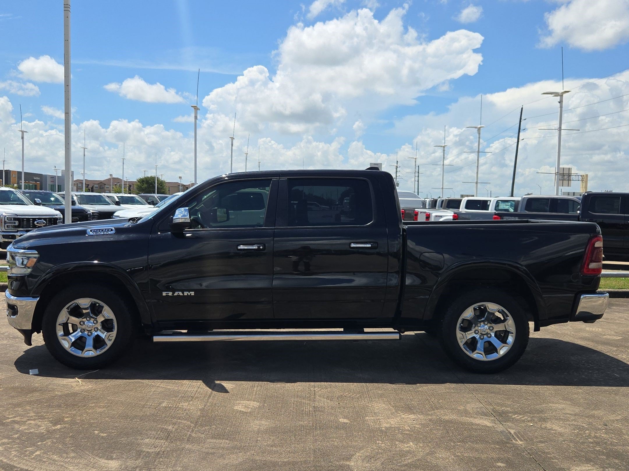 Used 2020 RAM 1500 Laramie RWD image 9