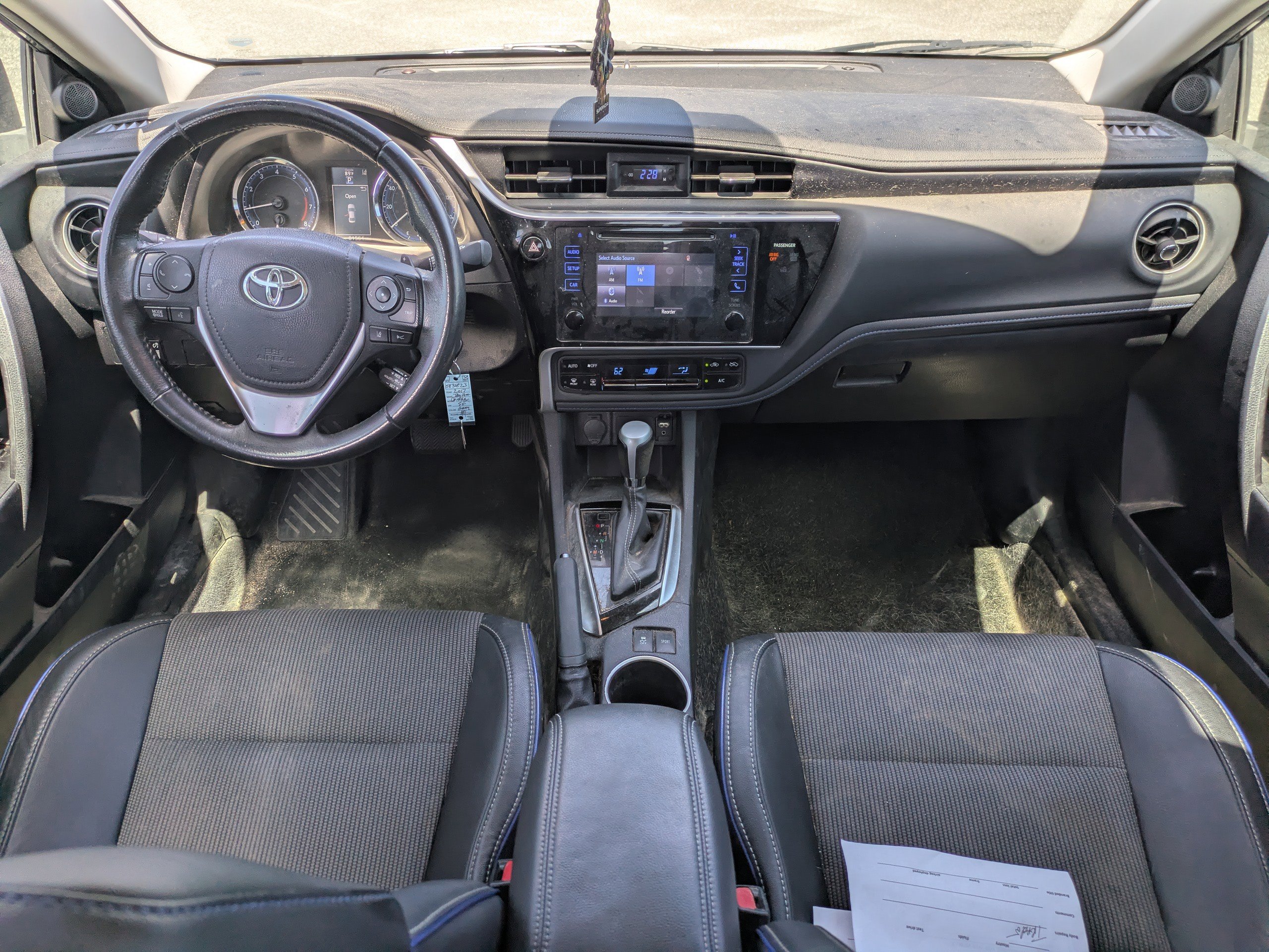 Used 2017 Toyota Corolla SE FWD image 12