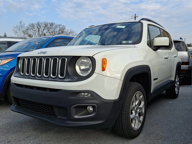 Used 2018 Jeep Renegade Latitude w/ Cold Weather Group image 1