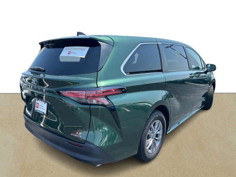 Certified 2021 Toyota Sienna LE FWD image 4