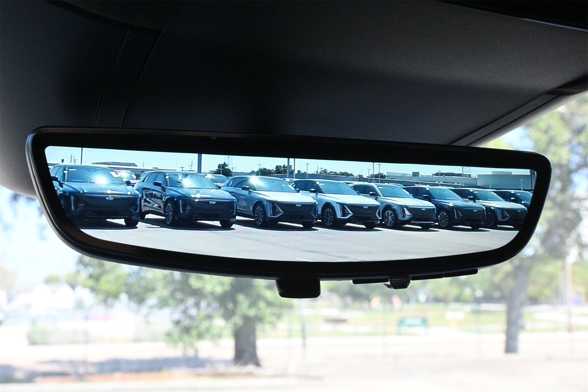 New 2026 Cadillac Escalade IQ Sport 1 w/ LPO, ONYX Package image 15