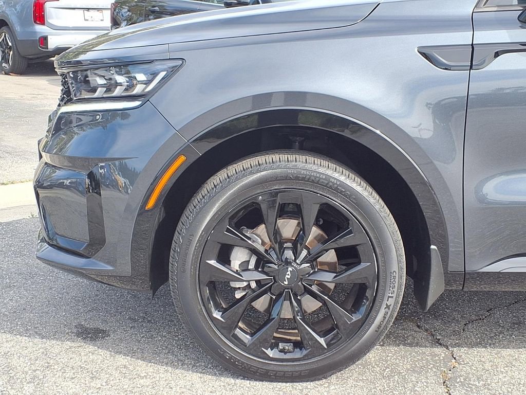 Certified 2023 Kia Sorento SX image 15