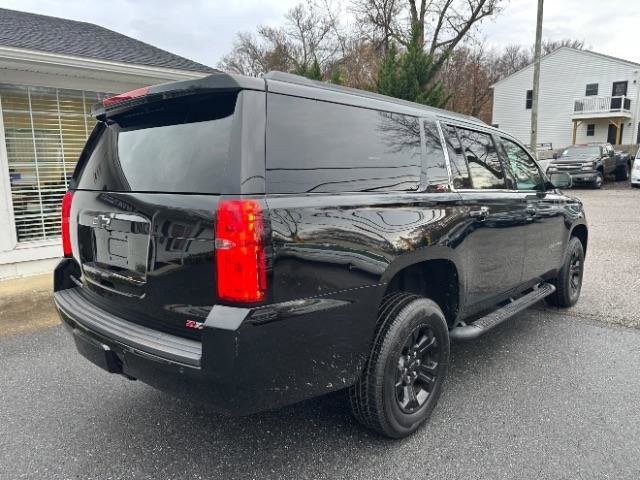 Used 2019 Chevrolet Suburban LT image 5