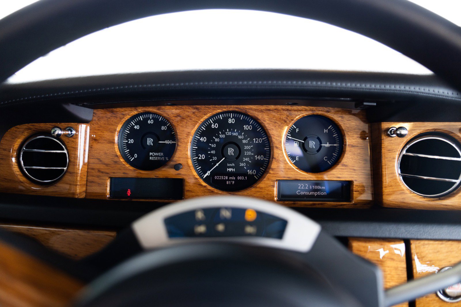 Used 2009 Rolls-Royce Phantom Drophead Coupe RWD image 23