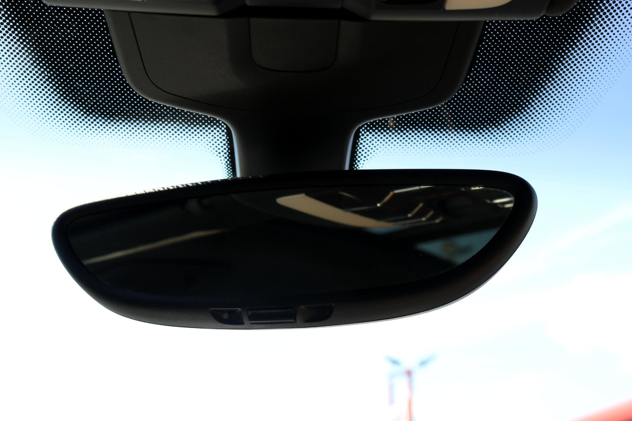 Used 2015 Porsche Cayenne S w/ Premium Package image 33